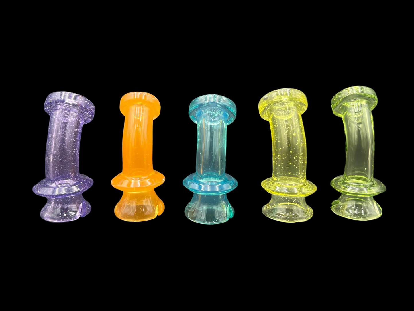 Puffco Pivot Color Bent mouthpiece with Razor Maria